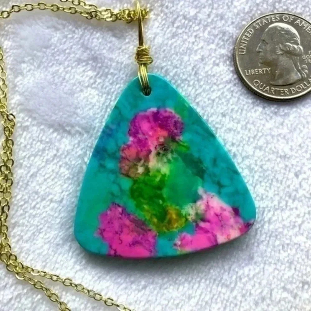 Reversible Triangle Fire Agate 10k Gold Ne… - Picture 3 of 4